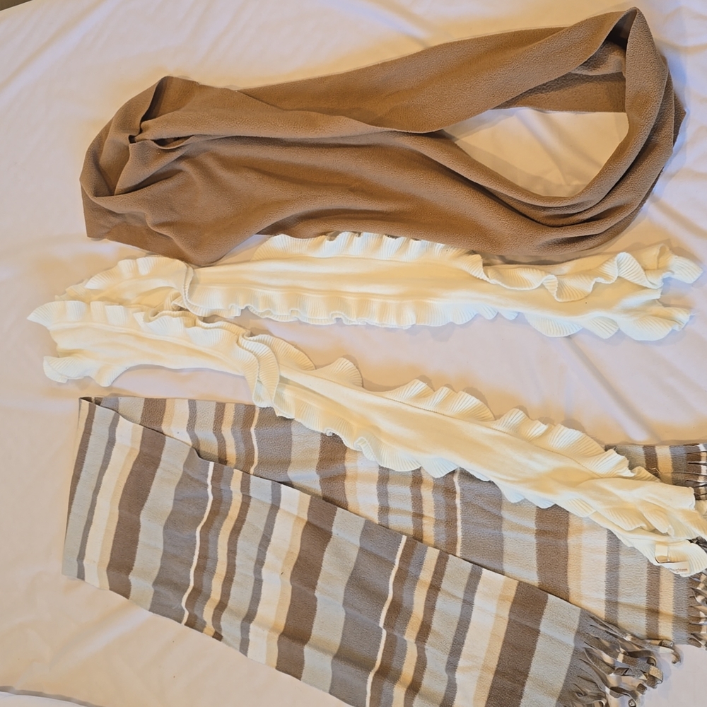 2 set of scarves